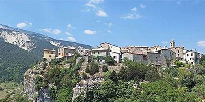MÉAILLES